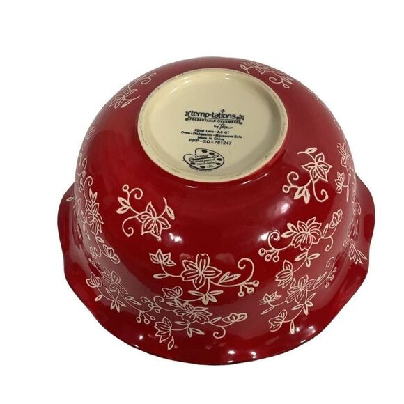 Temp-tations Ovenware Floral Lace Christmas Holiday 2 qt Scalloped Serving Bowl - Picture 4 of 5